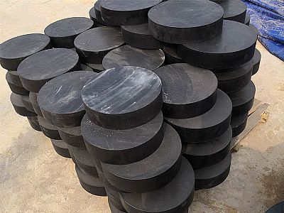 康保县板式橡胶支座由若干层橡胶片与薄钢板经加压硫化